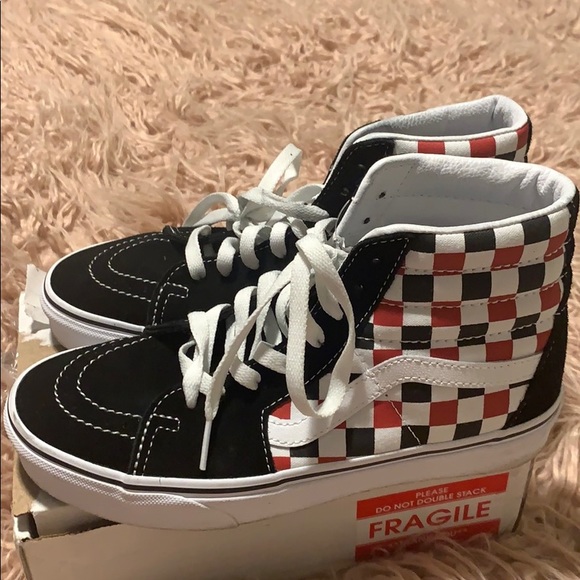 Vans - Picture 2 of 8